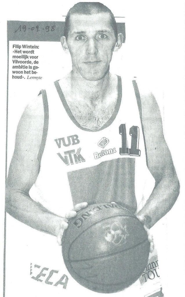 Gezocht : basket shirts Bavi Vilvoorde jaren '90, Sport en Fitness, Basketbal, Ophalen, Gebruikt, Kleding