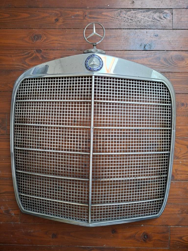 Mercedes old-timer grille radiator, chrome 1965 w 111, Autos : Pièces & Accessoires, Petit matériel, Enlèvement ou Envoi