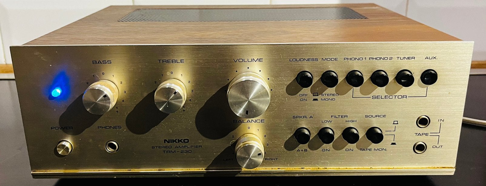 NIKKO TRM-230, Audio, Tv en Foto, Overige merken, Gebruikt, Ophalen of Verzenden, Minder dan 60 watt
