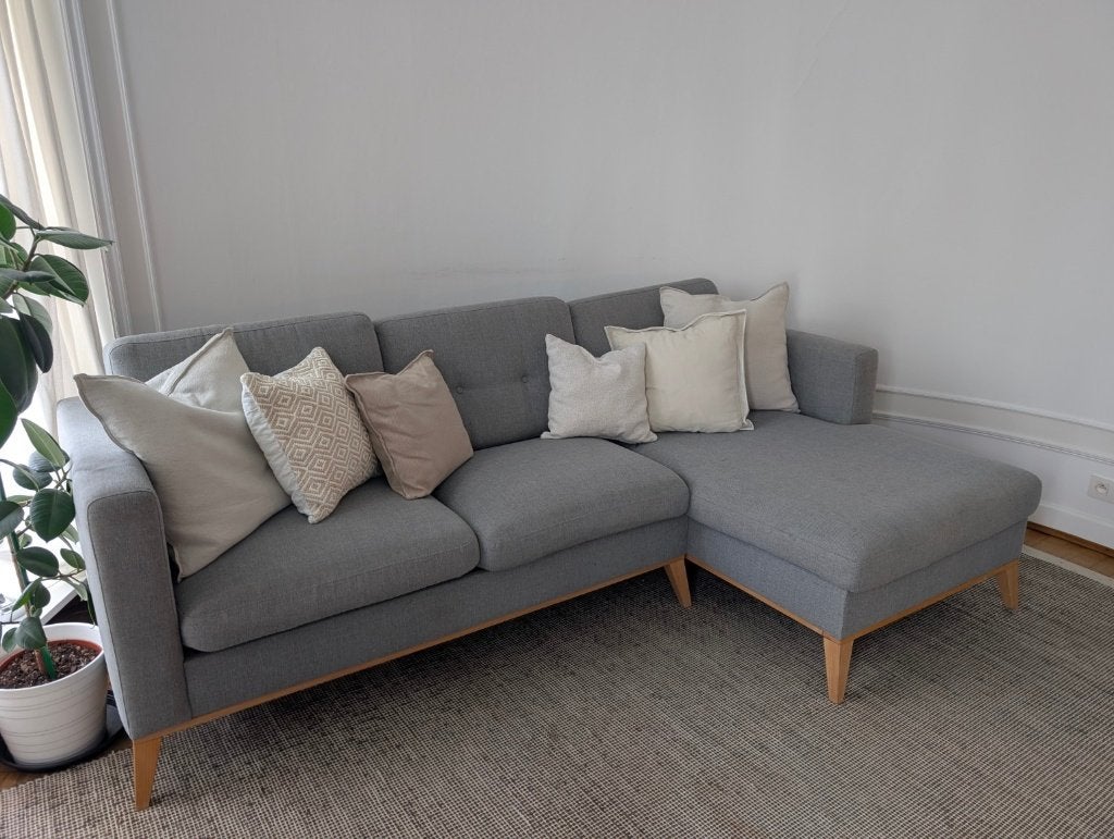 Grijze RECIFE hoekzetel – chaise longue rechts – 260 cm, Huis en Inrichting, Ophalen, Hout, 250 tot 300 cm, Gebruikt