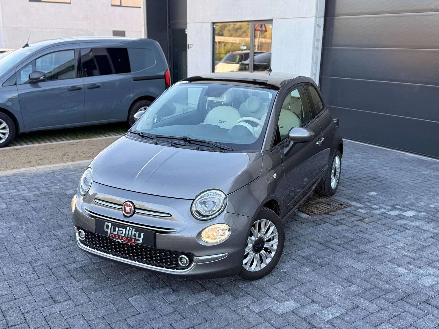 Fiat 500 Lounge 500 1.2i // AUTOMAAT // EURO6b // PANO // CR, Auto's, Automaat, 4 zetels, Stof, Gebruikt