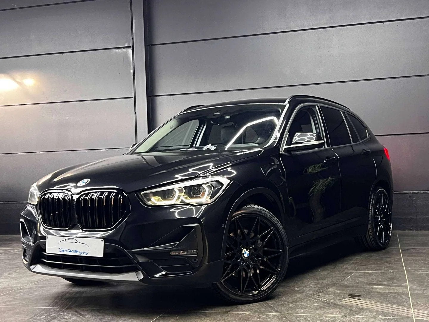 BMW X1 xDrive25e Hybride/Full option/Full Black/Camera/Head, Auto's, Gebruikt, 169 kW, Leder, Bedrijf