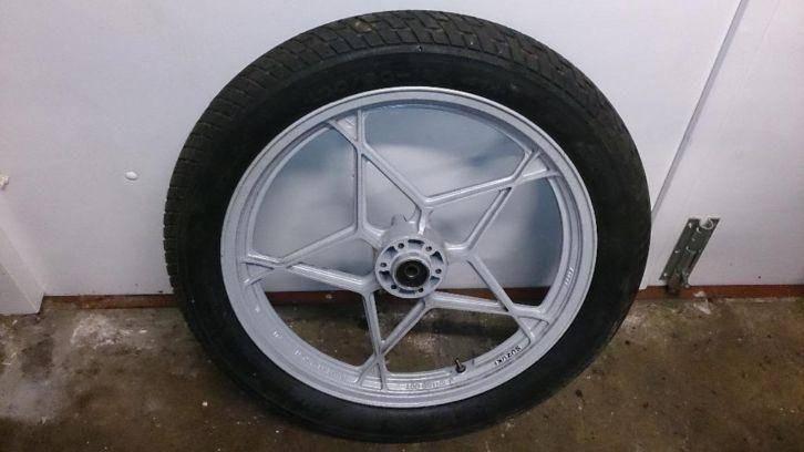 Suzuki GSX400F voorwiel GS400 wiel velg GSX400 GSX GS 400, Enlèvement ou Envoi, Utilisé
