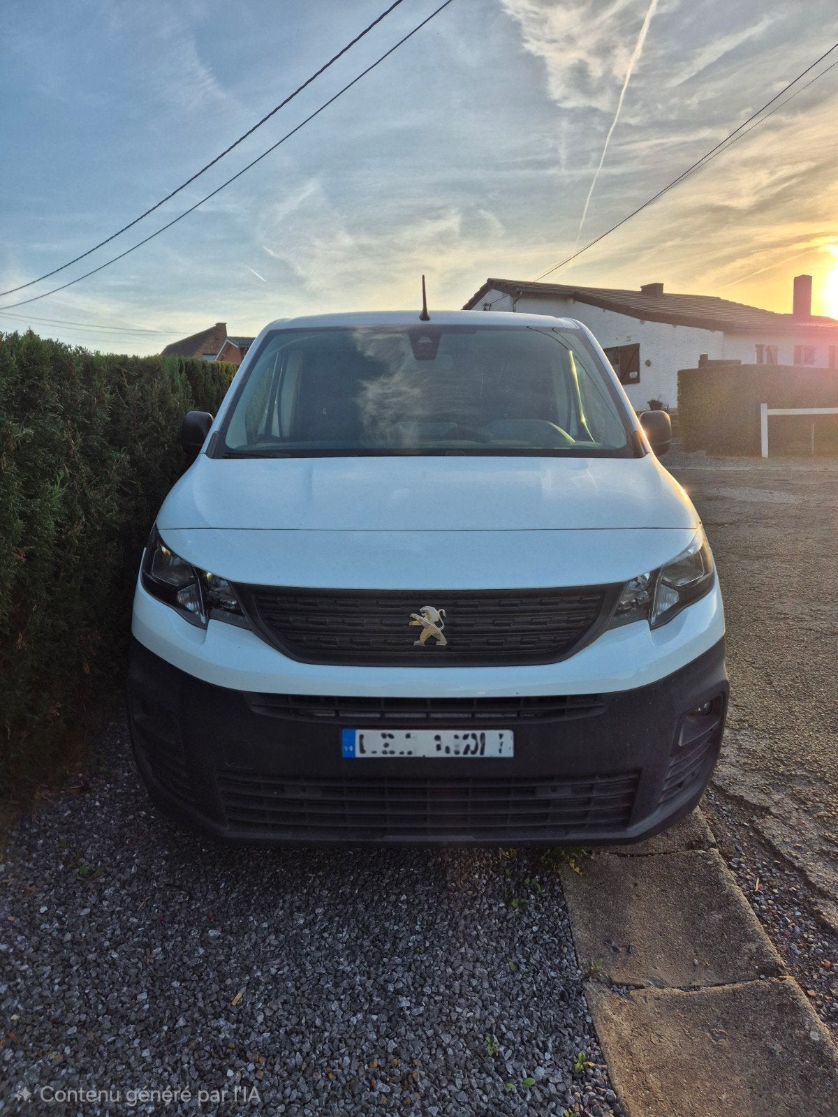 peugeot parterre, Auto's, Voorwielaandrijving, Stof, 4 cilinders, Wit