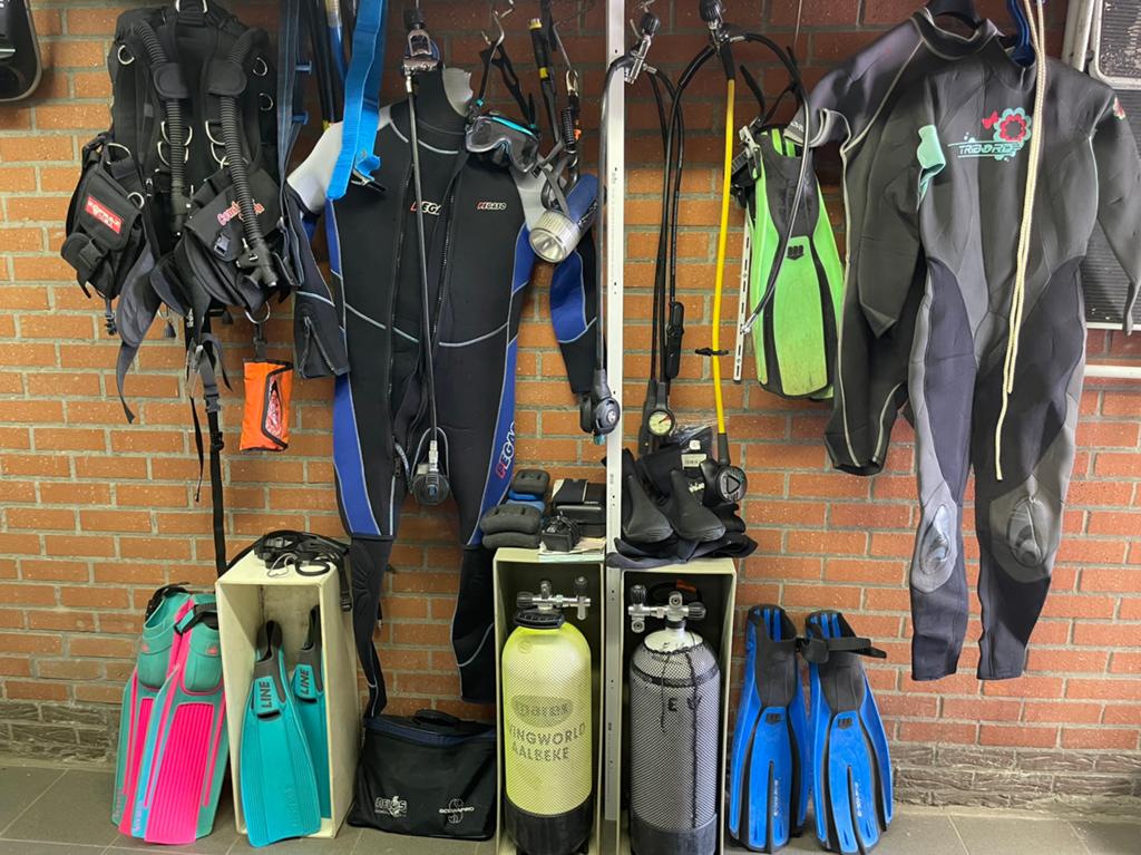 Équipement de plongée à vendre, Sports nautiques & Bateaux, Enlèvement, Utilisé