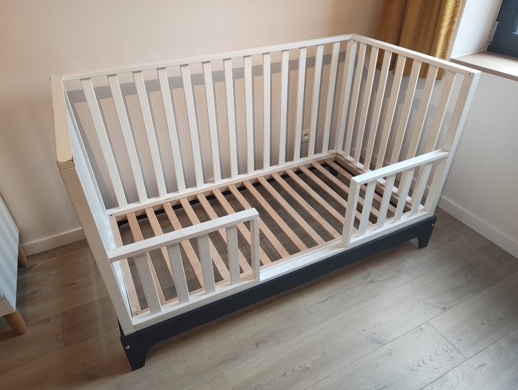 meegroeibed/ babybed - stevig en compleet CHILDHOME, Kinderen en Baby's, Gebruikt, Minder dan 140 cm, Minder dan 70 cm, Ophalen
