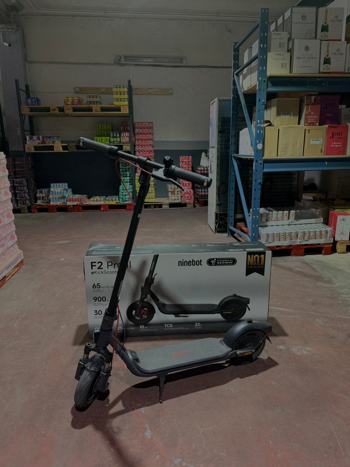 Ninebot Segway F2 Pro 2026, Vélos & Vélomoteurs, Trottinettes, Comme neuf, Step électrique (E-scooter), Enlèvement