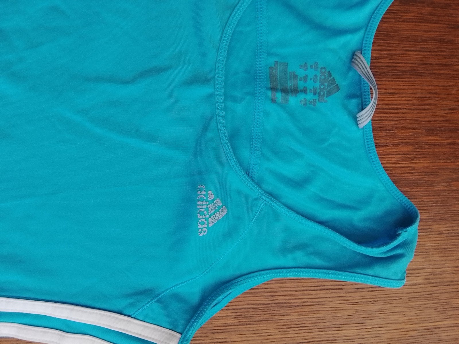 Top adidas taille s, Kleding | Dames, Sportkleding, Ophalen