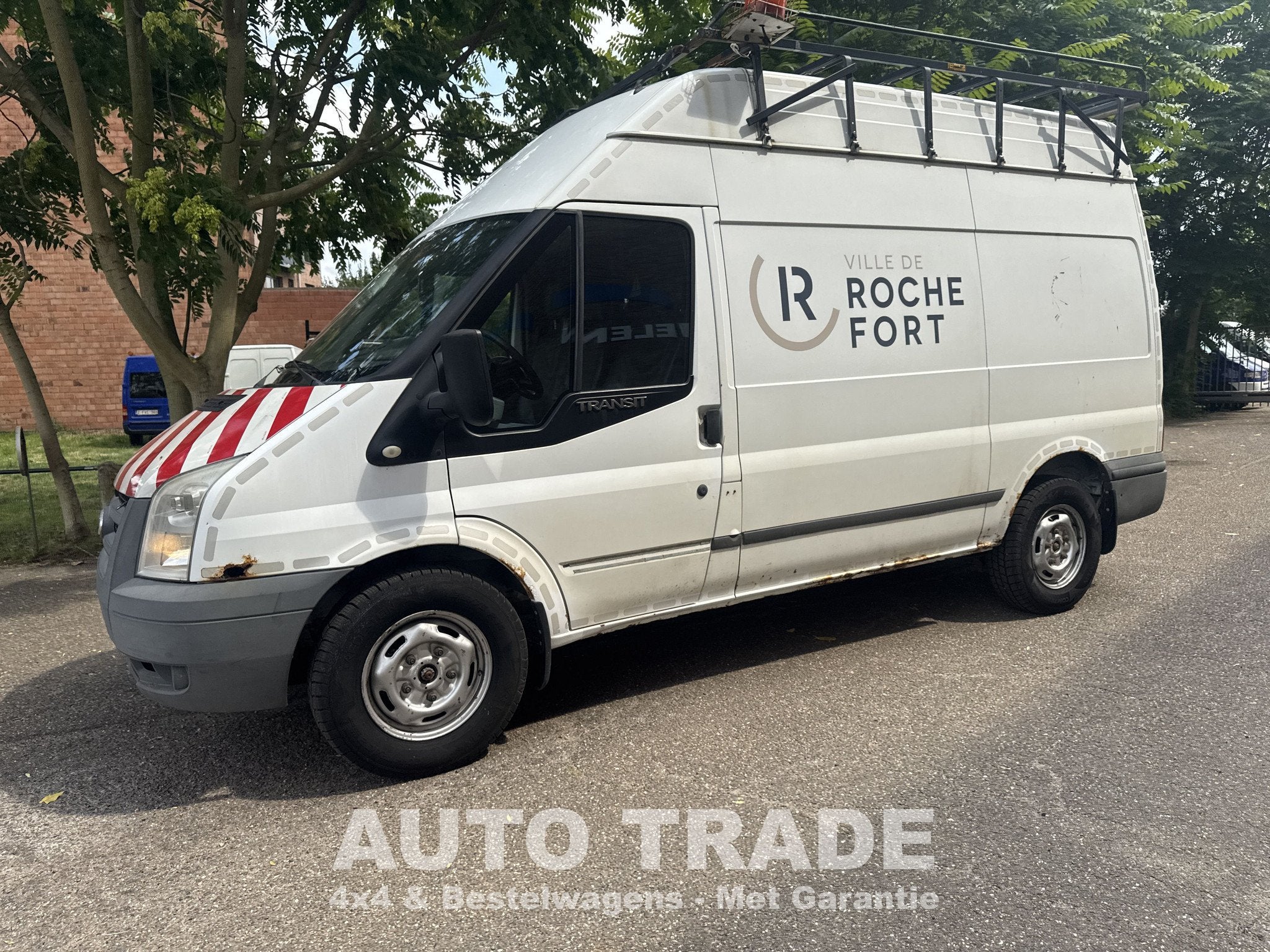 Ford Transit 2.2D | EXPORT | HANDEL | TREKHAAK | DAKDRAGER, 2198 cm³, Achat, 2270 kg, 4 portes