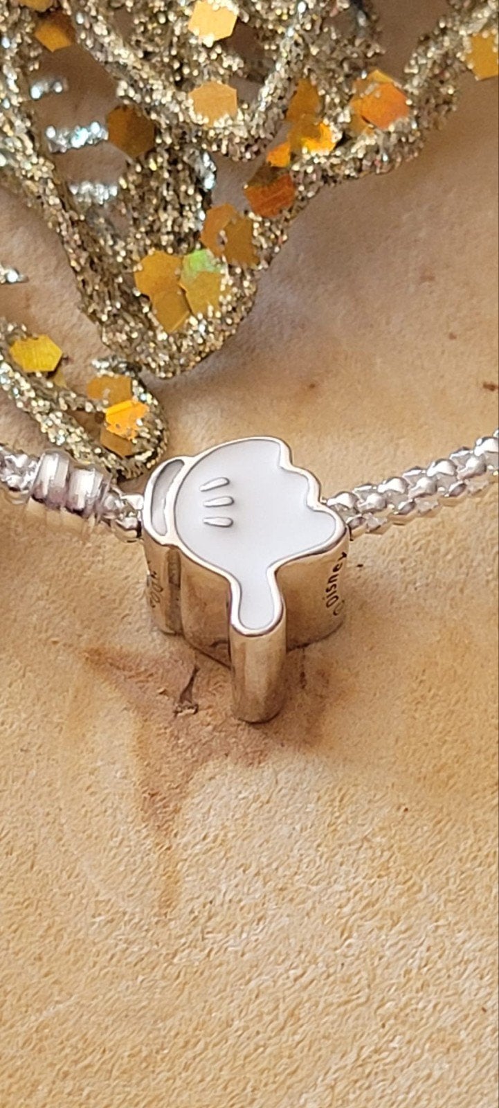 charme pandora, Enlèvement, Argent, Pandora