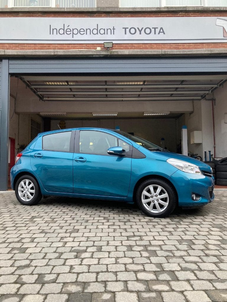 Toyota yaris 1300 série Edition, Euro 5, Achat, https://public.car-pass.be/vhr/49f43082-5a30-4d7b-a28a-c547a6b34d44, Entreprise