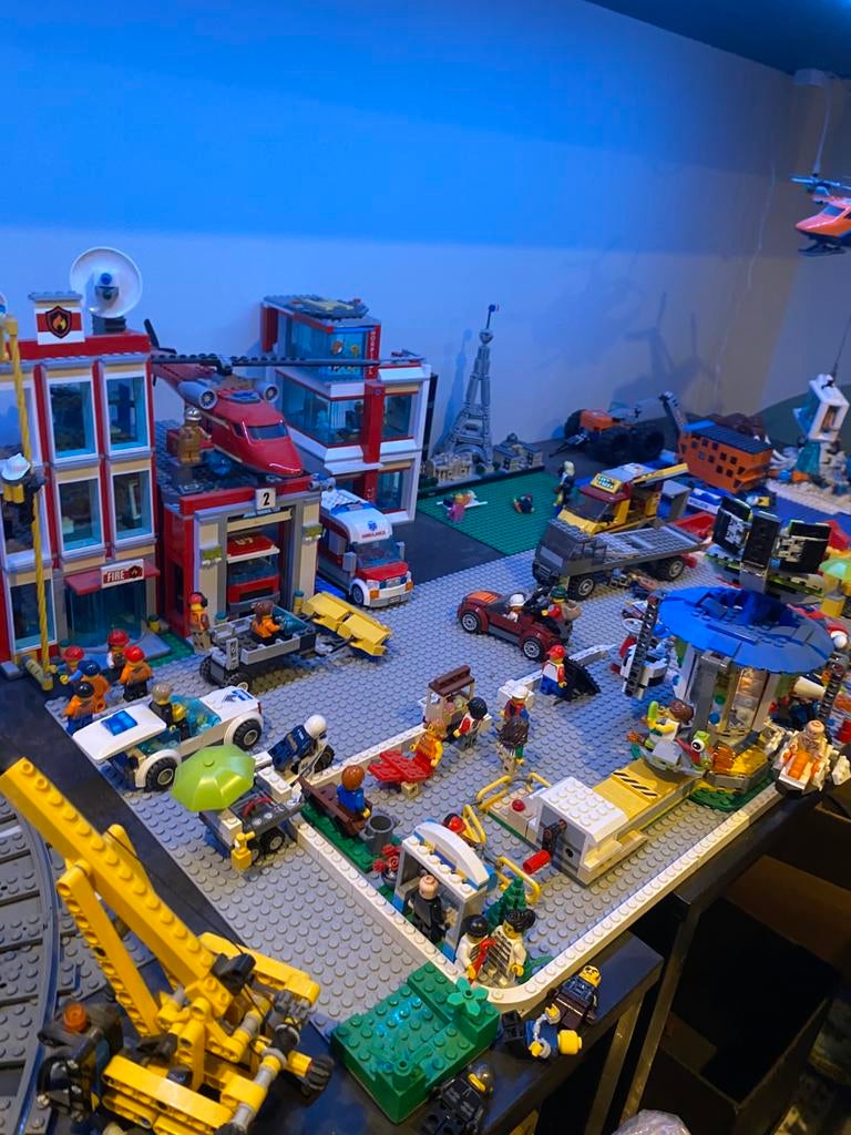 Lego stad (3tafels groot), Ophalen, City, Inclusief extra onderdelen, Lego