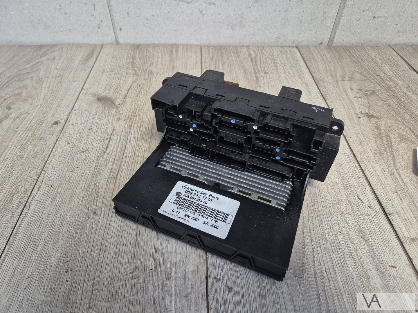 Zekeringkast SAM voorzijde Mercedes C klasse W203 0025457701, Autos : Pièces & Accessoires, Utilisé, -, -, Enlèvement ou Envoi