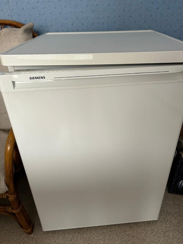 Réfrigérateur Siemens avc congélateur — modèle de table 85cm, Electroménager, Enlèvement, Comme neuf, Avec compartiment congélateur