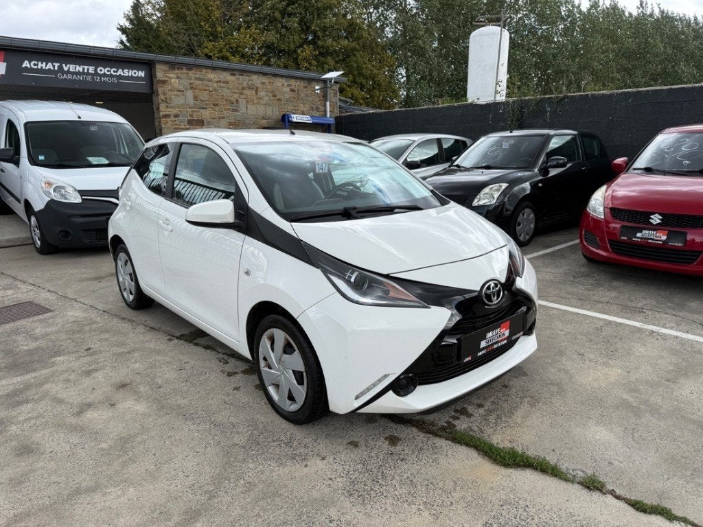 Toyota Aygo, https://public.car-pass.be/vhr/e5763eeb-f4e2-4a4d-81ee-e1e987d01318, Essai à domicile, Achat, 998 cm³
