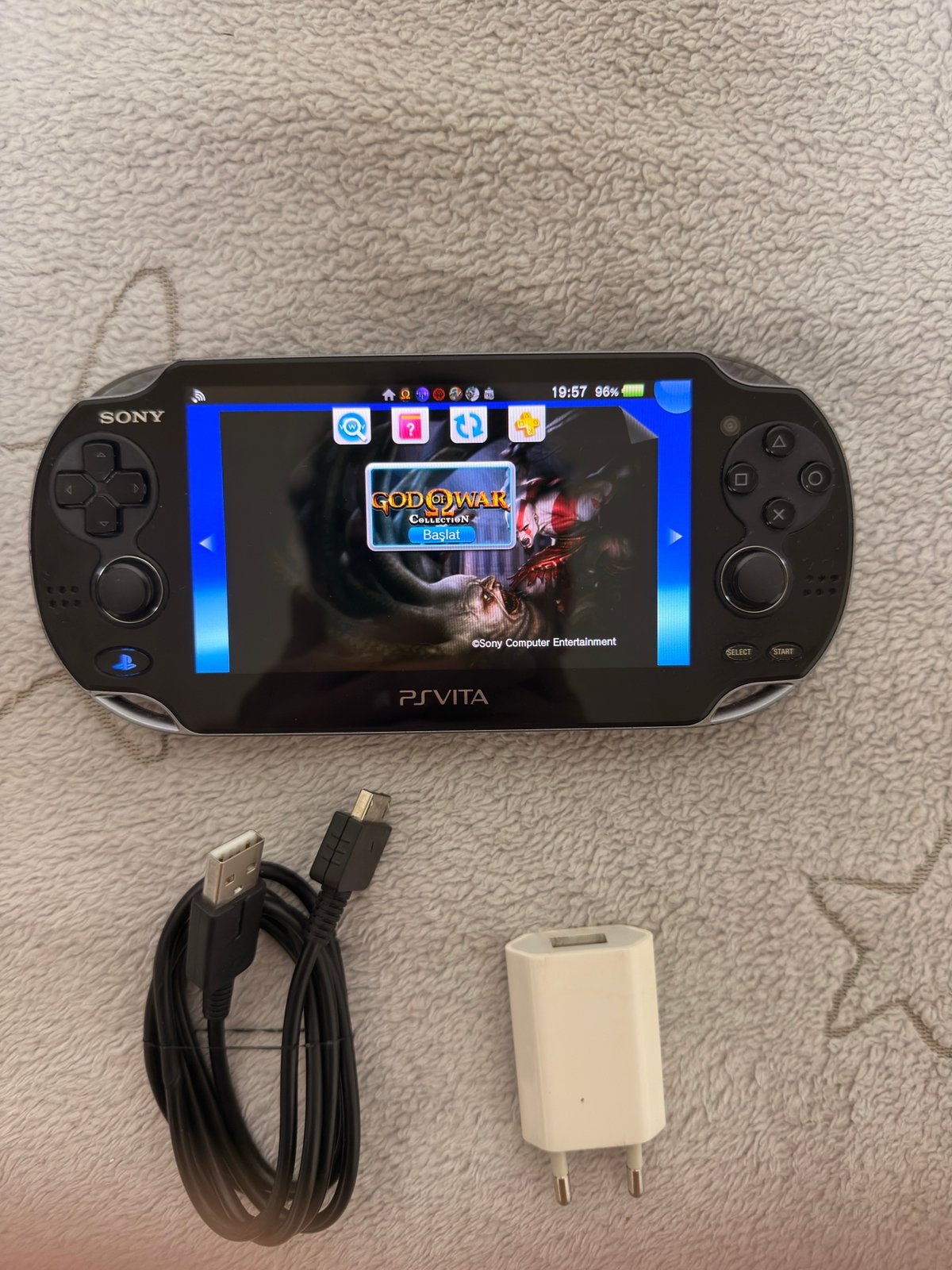 Sony PS Vita OLED 16GB HEN + 9 Games + Charger, Enlèvement, Comme neuf, Noir, Avec jeux