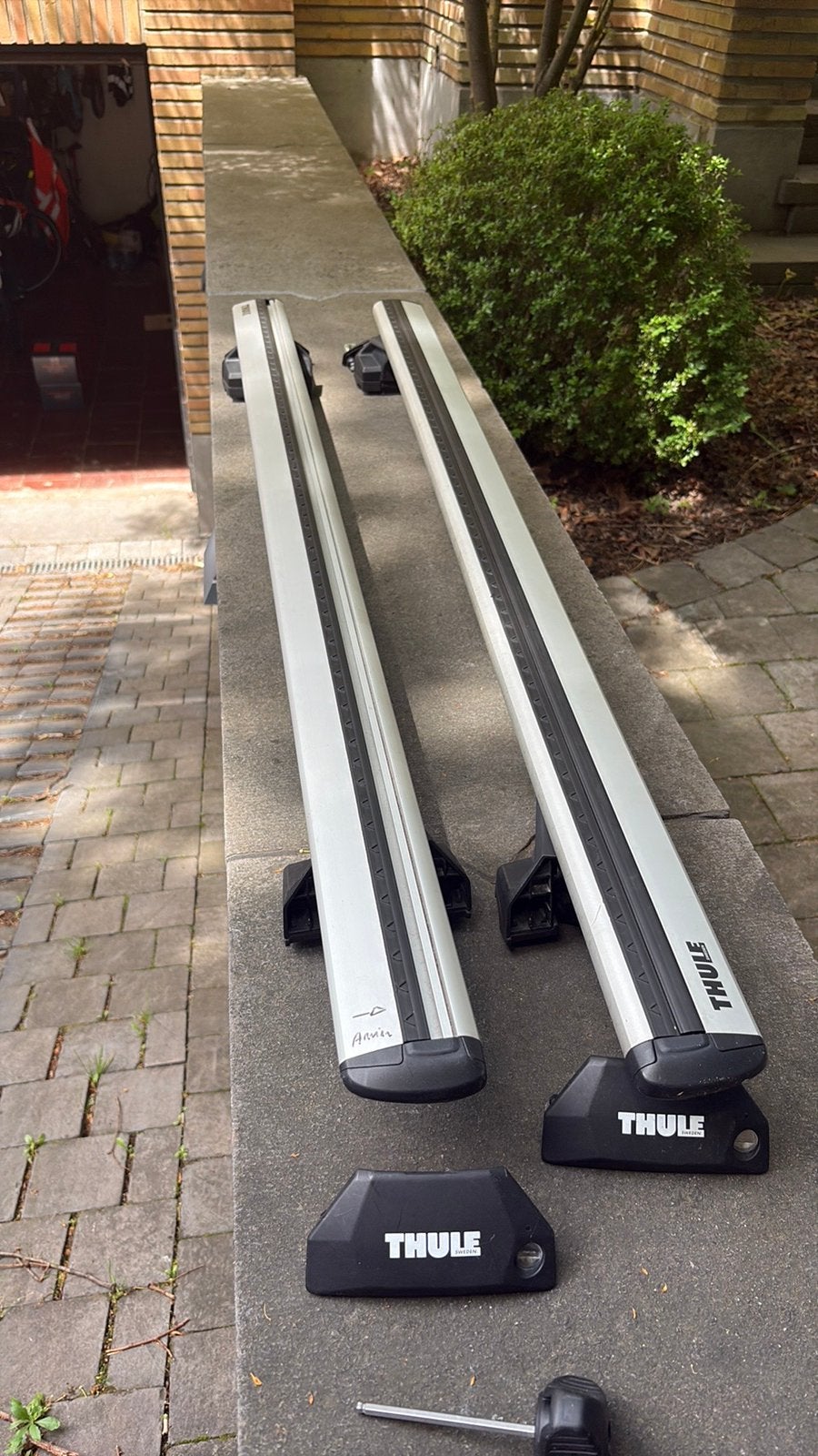 Barres de toits Thule pour BMW X (7,5 ou 3), Enlèvement, Comme neuf
