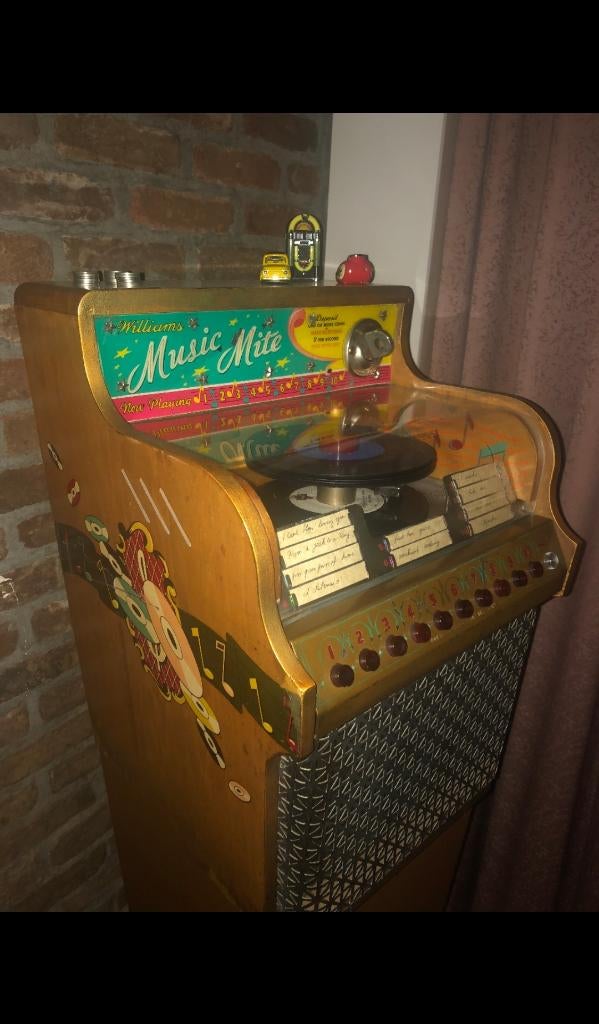 Music Mite jukebox, Gebruikt, 1950 tot 1960, Ophalen, Met singles