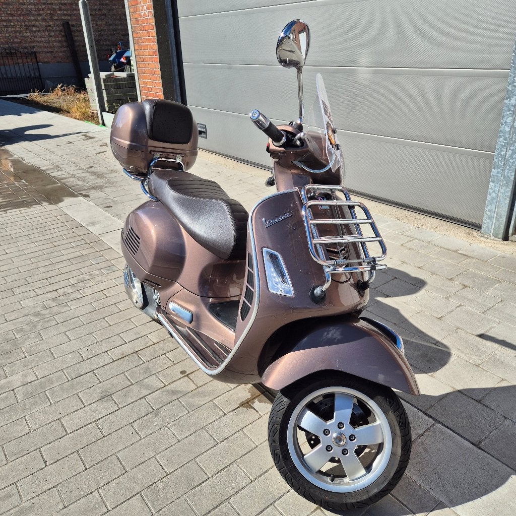 Vespa GTS 300 2018, Motos, Motos | Piaggio, 278 cm³, Scooter, Occasion, Particulier