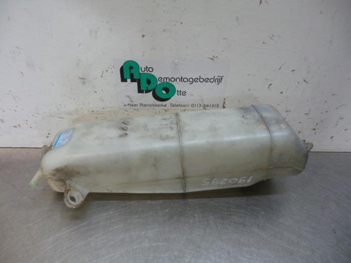 Expansievat van een Daihatsu Young RV, Gebruikt, Daihatsu, -, -