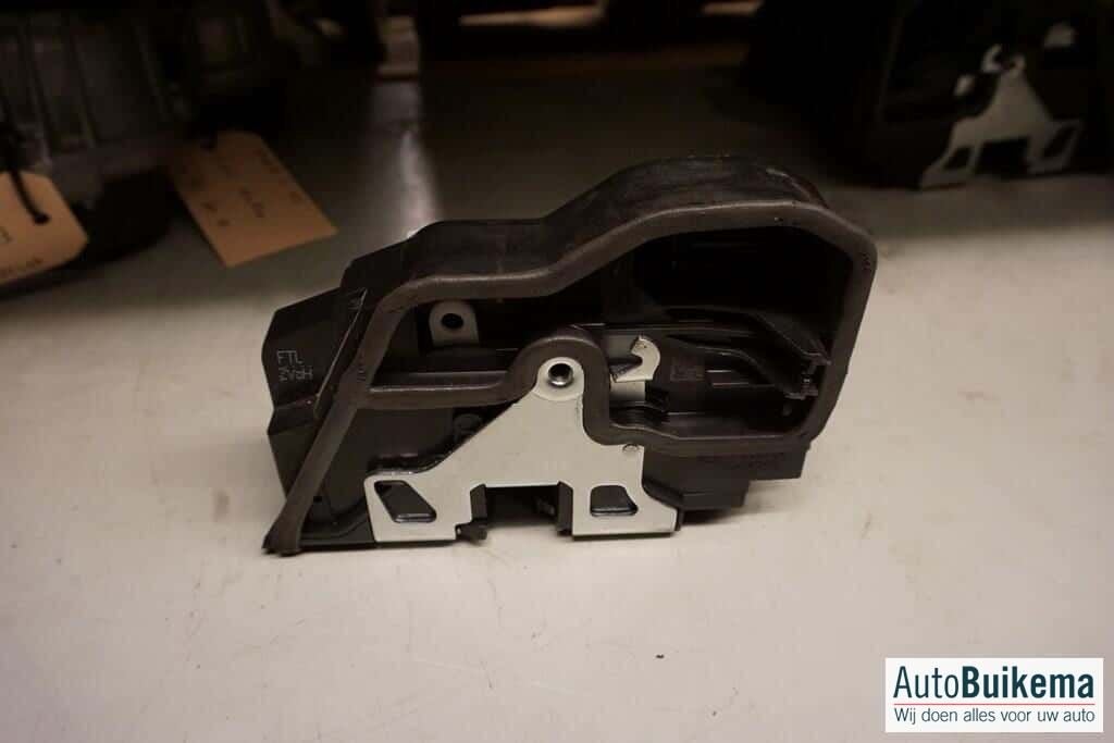 Origineel BMW 3-Serie F30 portierslot links voor, -, Utilisé, -, Enlèvement ou Envoi