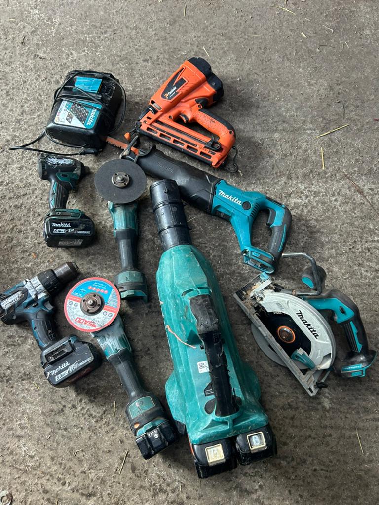 Makita accu gereedschap en paslode bratser, Ophalen, Zo goed als nieuw