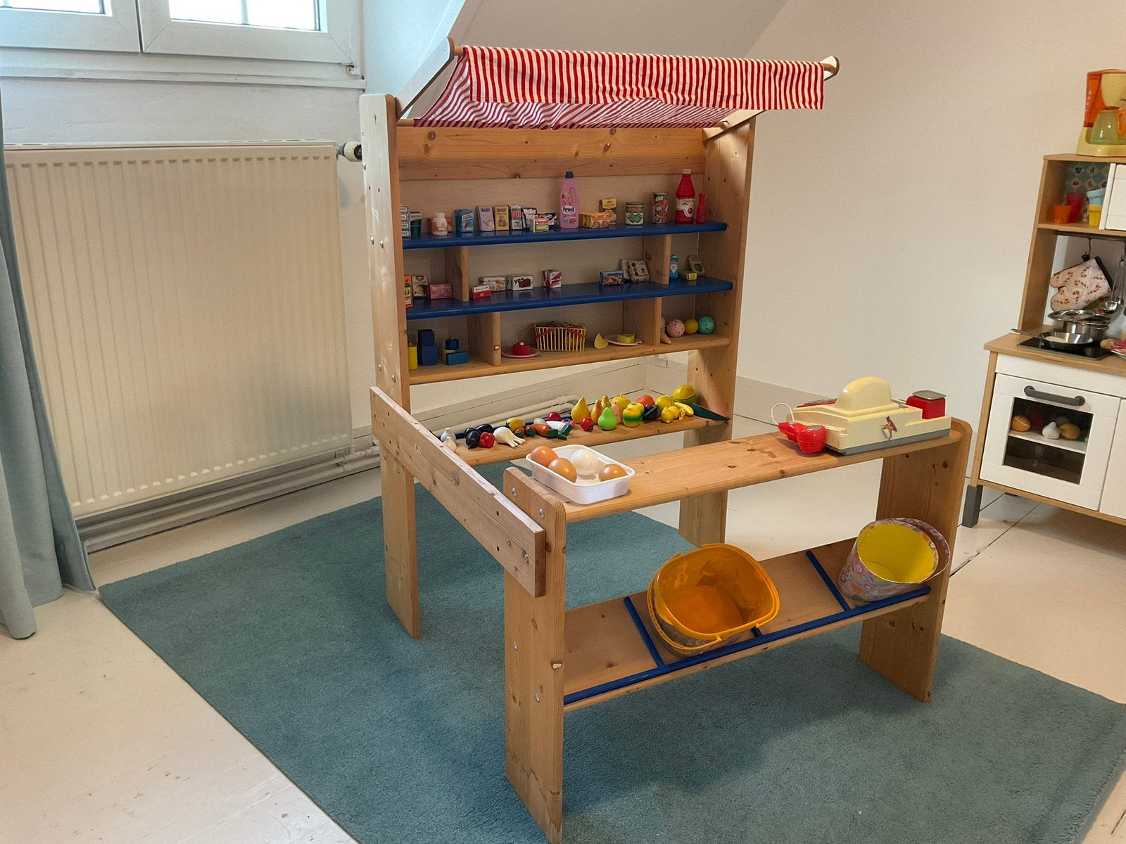 Complete houten speelgoedwinkel met accessoires, Kinderen en Baby's, Ophalen, Gebruikt