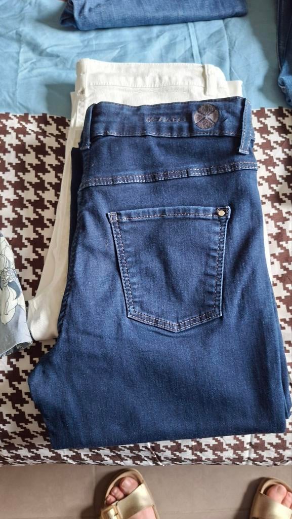 Mac donkere jeansbroek Maat 36. Witte caroll broek Maat 36, Kleding | Dames, Ophalen