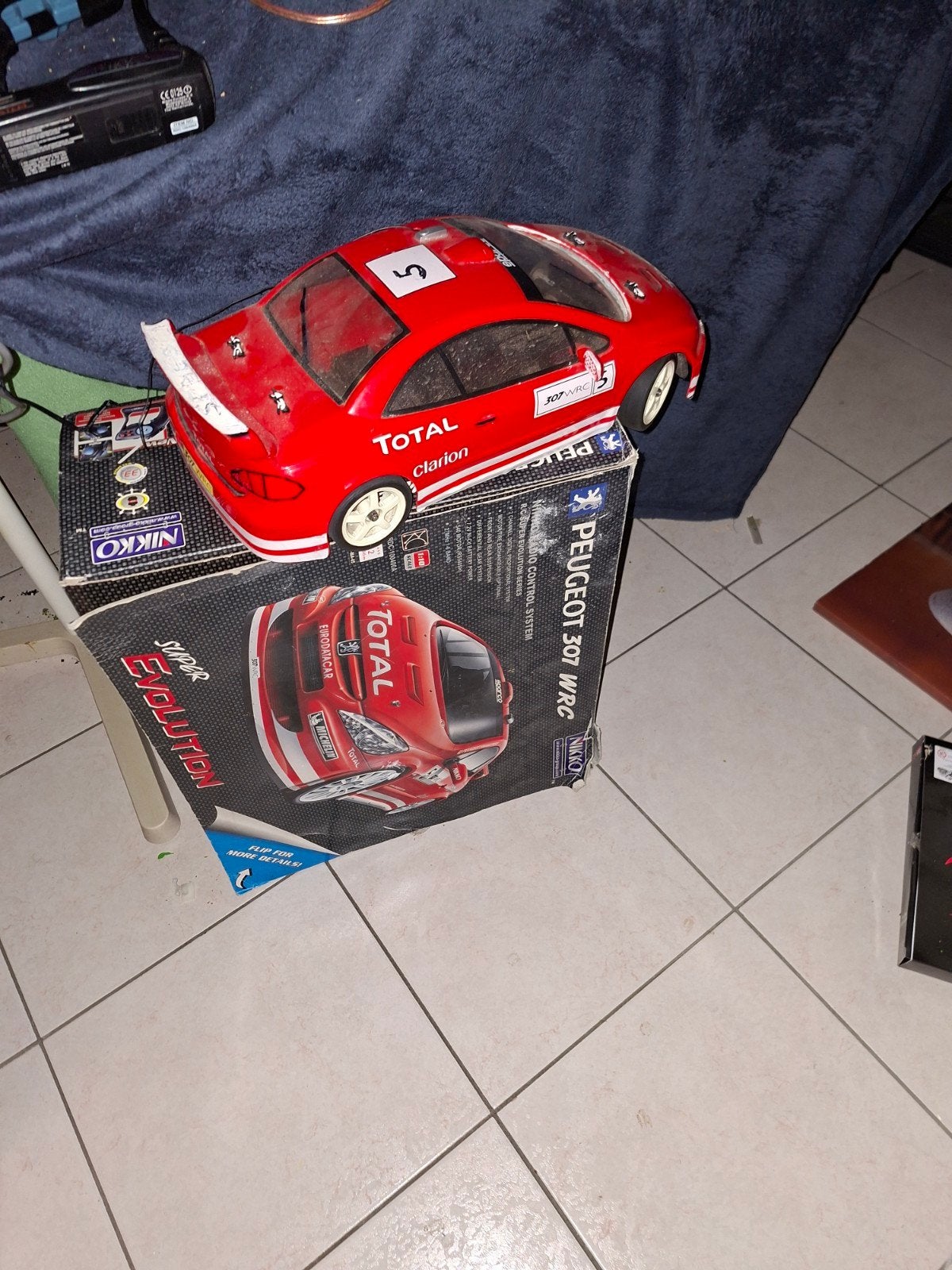Auto's en tanks een koop, Enlèvement ou Envoi, Voiture, Autres marques