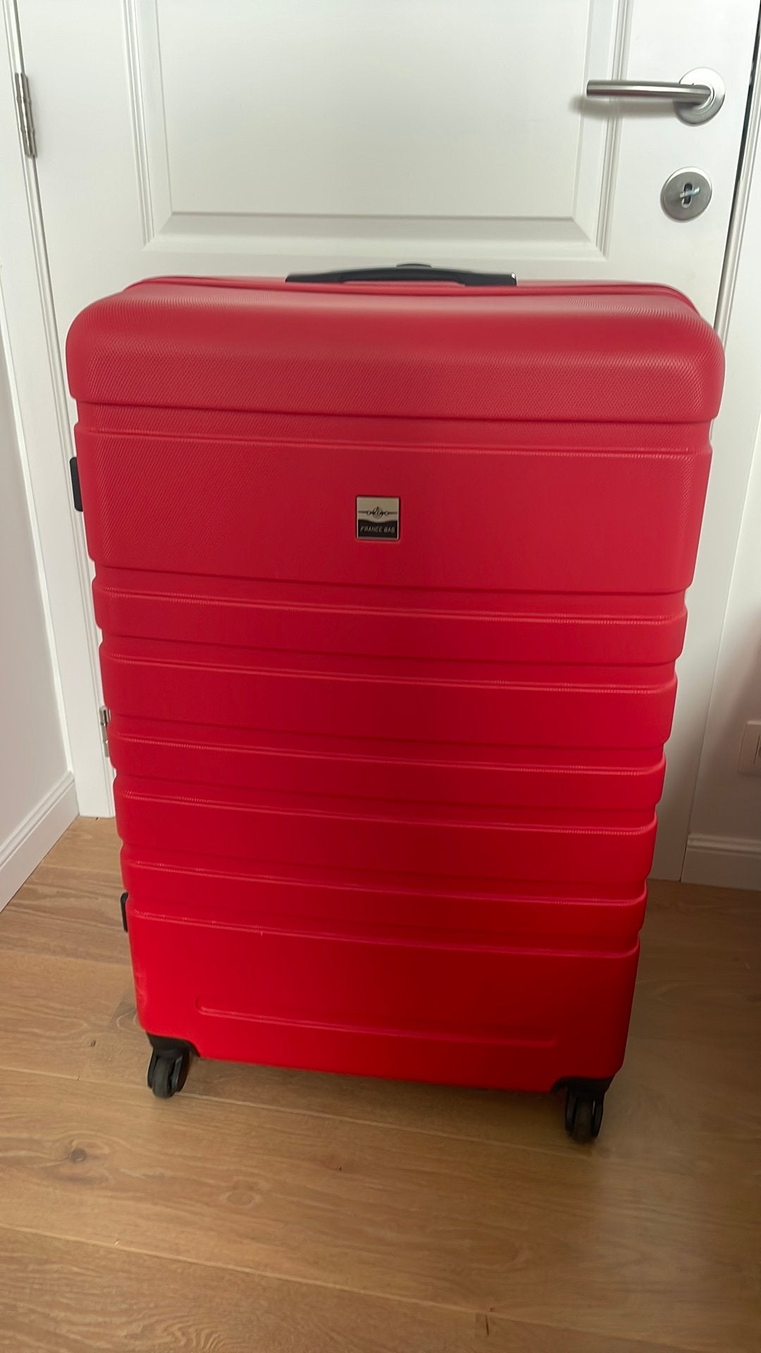 2 x Large Red Hard-Shell Suitcases – France Bag, Motoren, Accessoires | Koffers en Tassen, Zo goed als nieuw, Ophalen