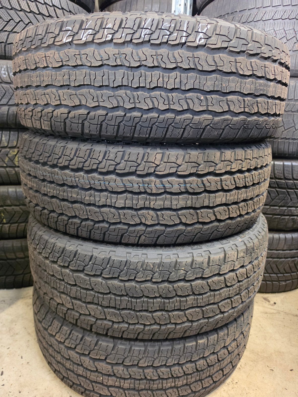 Goodyear 265/65r18 265/65 r18 265/65r18 265/65 r18, Enlèvement ou Envoi