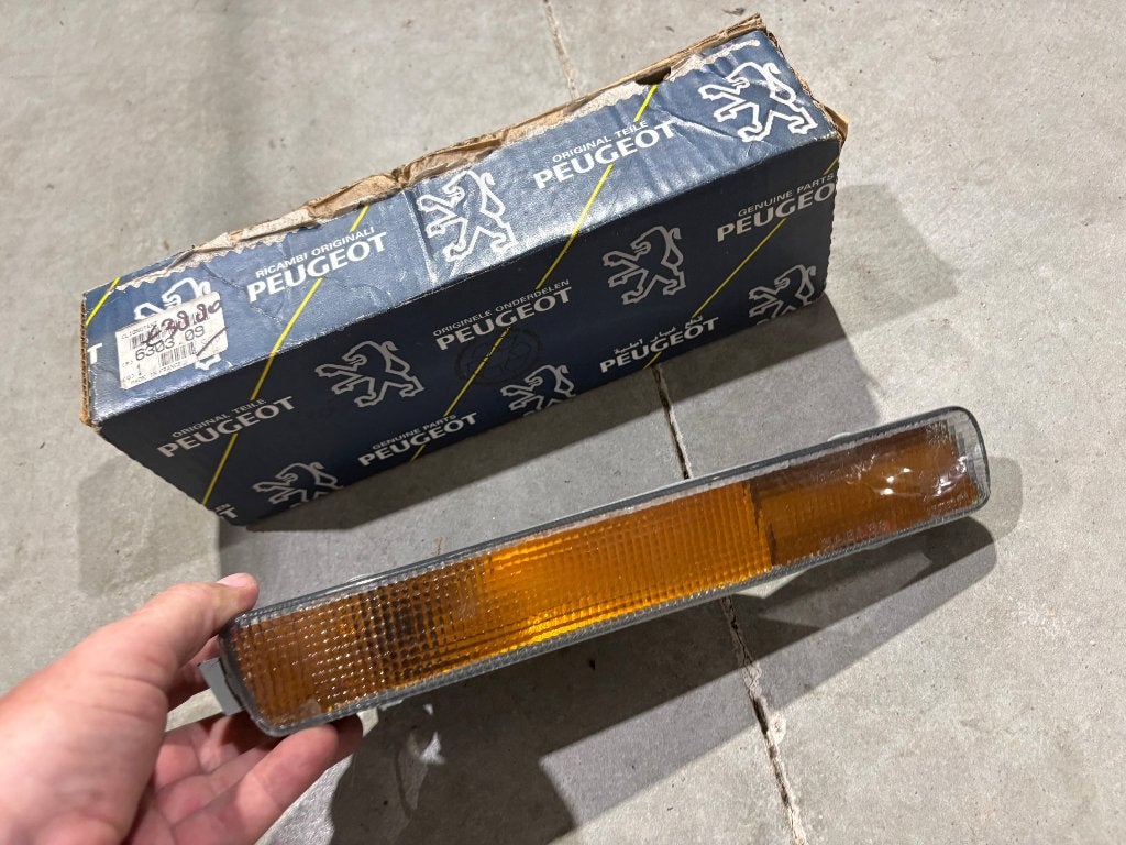 richtingaanwijzer rechts Peugeot 605 Phase 1 NIEUW, Ophalen of Verzenden, Nieuw, Peugeot