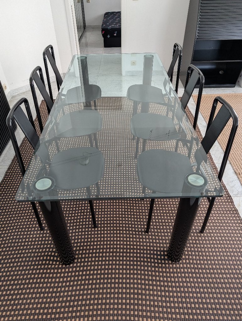 Zanotta Marcuso Irma - Eettafel en stoelen, Huis en Inrichting, Ophalen, Zwart, 70s, Zo goed als nieuw