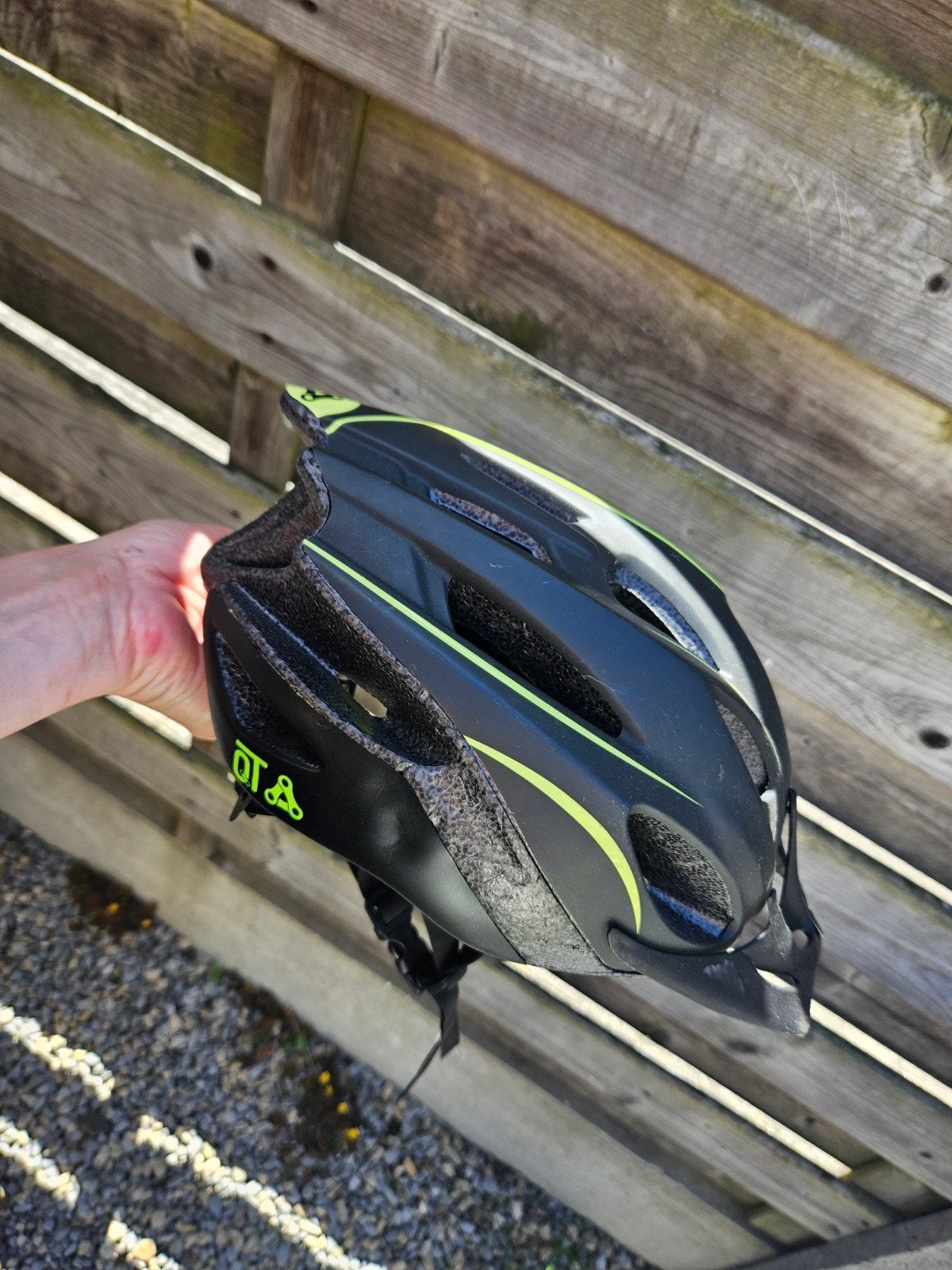 Qt fietshelm maat M, Fietsen en Brommers, Fietsaccessoires | Fietshelmen, Ophalen, S
