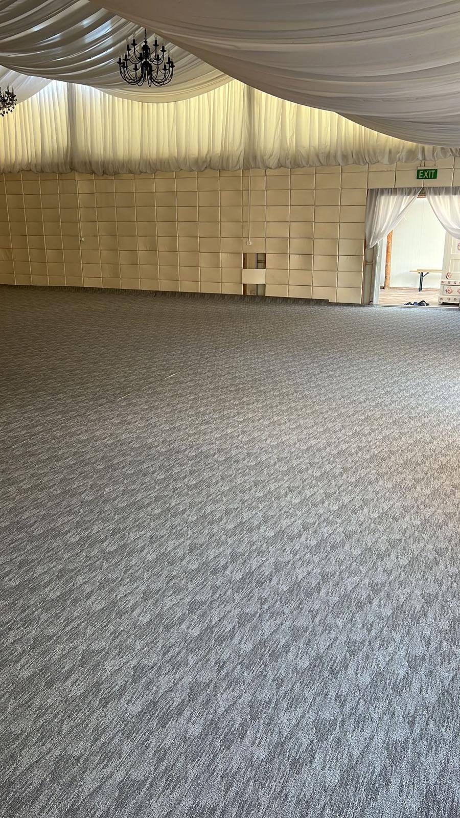 Installation de moquette dans toute la Belgique, Enlèvement