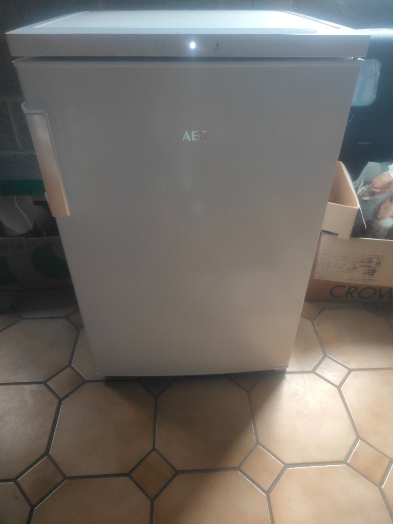 Frigo AEG, Ophalen, Zo goed als nieuw, Met vriesvak