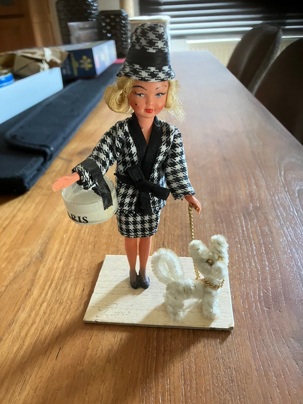 poupée La Parisienne vintage, Collections, Enlèvement ou Envoi, Utilisé