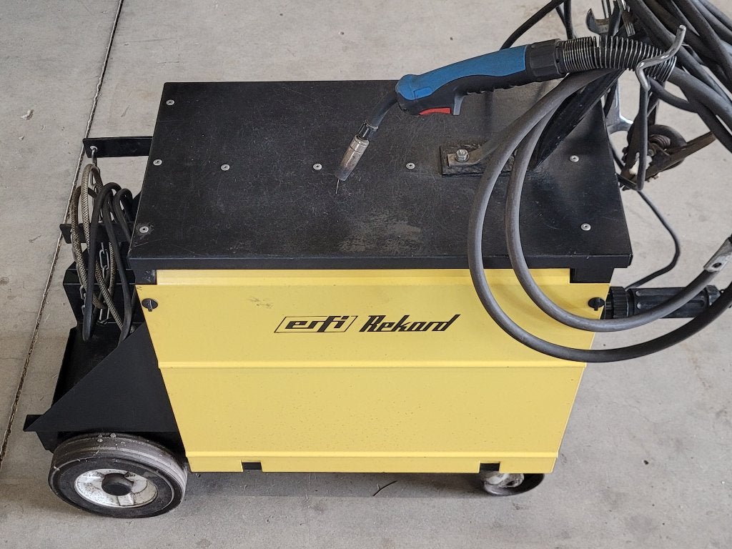 Laspost 230V ERU MIG 700 PUNKT, Ophalen, Gebruikt, 150 tot 250 ampère, CO2