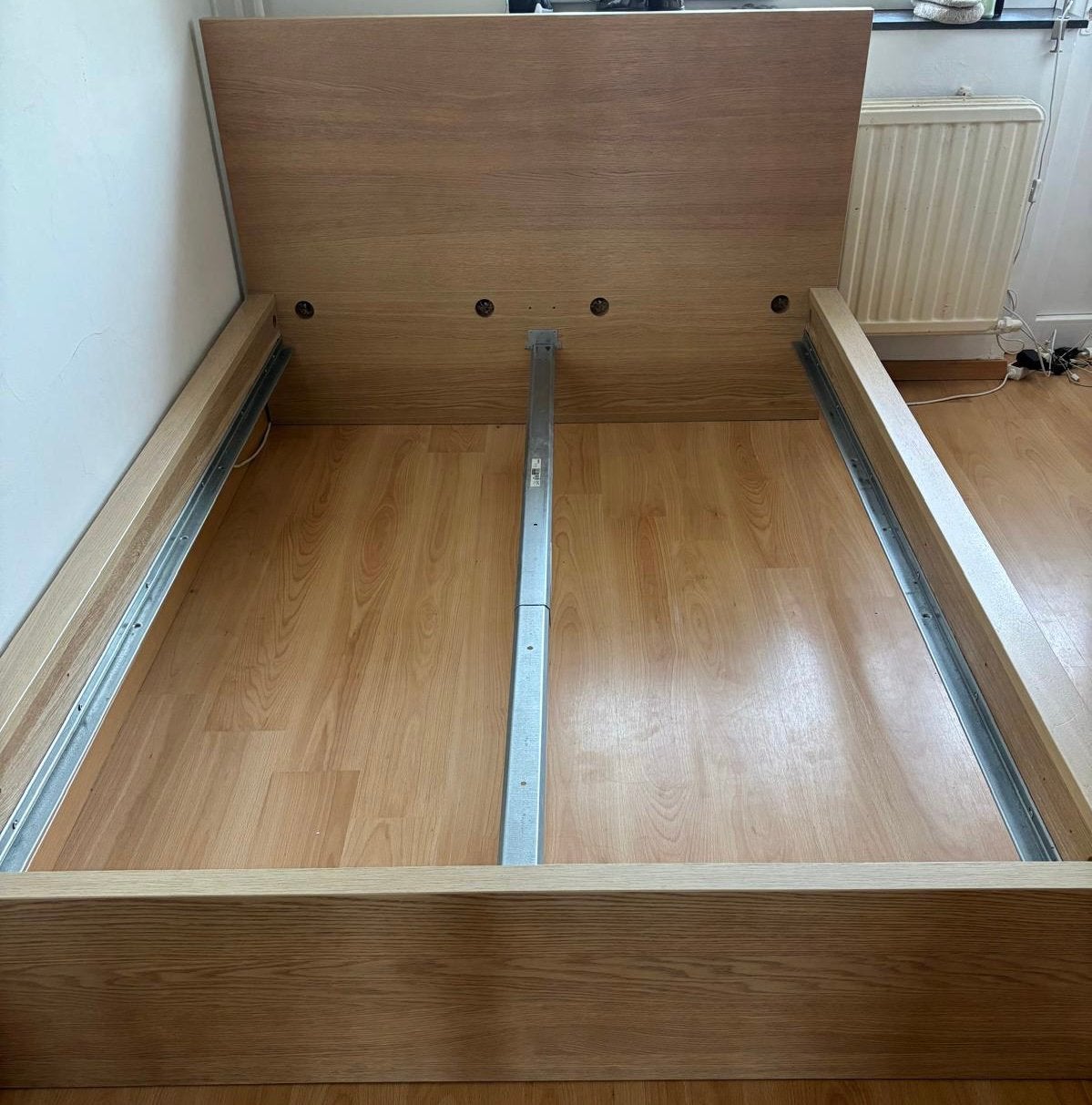 Lit IKEA MALM chêne blanchi + 4 tiroirs de rangement, 140 cm, Enlèvement, Utilisé, 200 cm