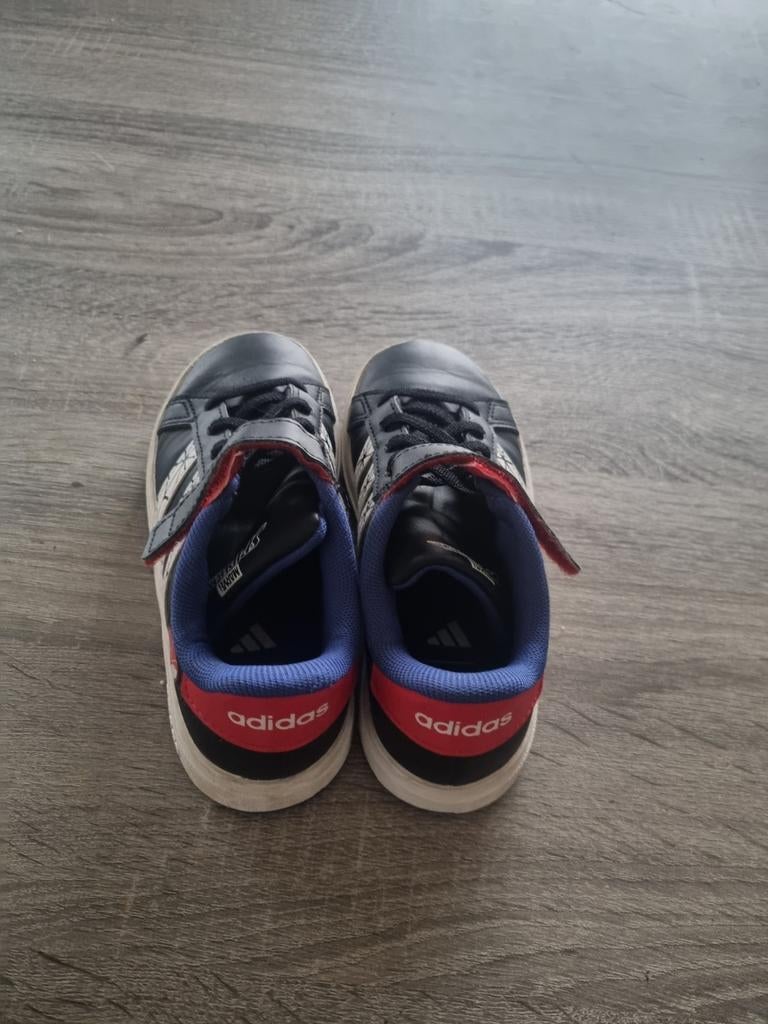 Adidas schoenen, Kinderen en Baby's, Ophalen of Verzenden