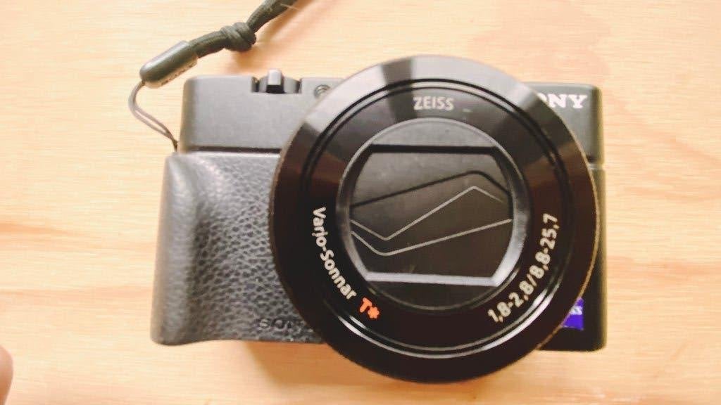 Sony RX100 Mark IV, TV, Hi-fi & Vidéo, Batterie, 20 mégapixels, Enlèvement ou Envoi, Moins de 4 fois