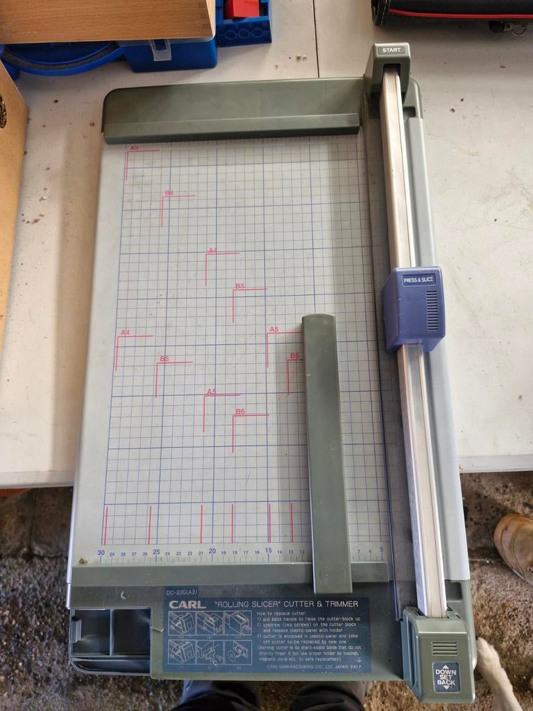 Rolsnijmachine snijmachine tot A3 formaat goede staat, Ophalen