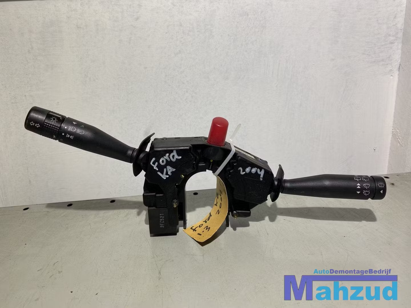 FORD KA Stuurkolom licht knipperlicht schakelaar XS6T11K665C, Info@ford.com, Ford Motor Company, American Road 1
48126  Dearborn