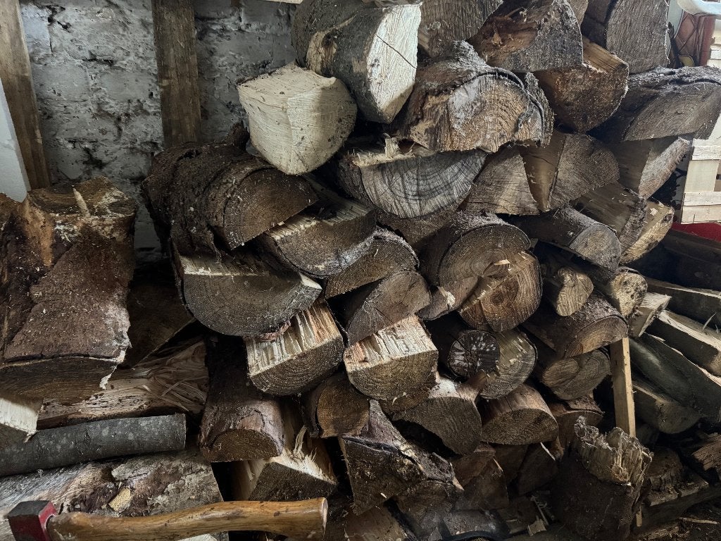 Bûches sapin sec depuis plus de 4 ans, Divers, Divers Autre, Enlèvement, Utilisé