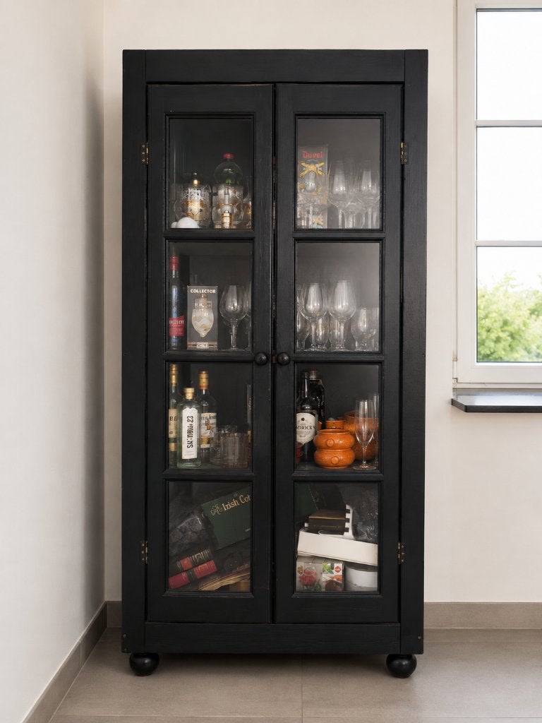Houten vitrinekast | Zwarte vitrinekast | Glasvensters kast, Huis en Inrichting, Ophalen, Minder dan 50 cm, Gebruikt, Met deur(en)