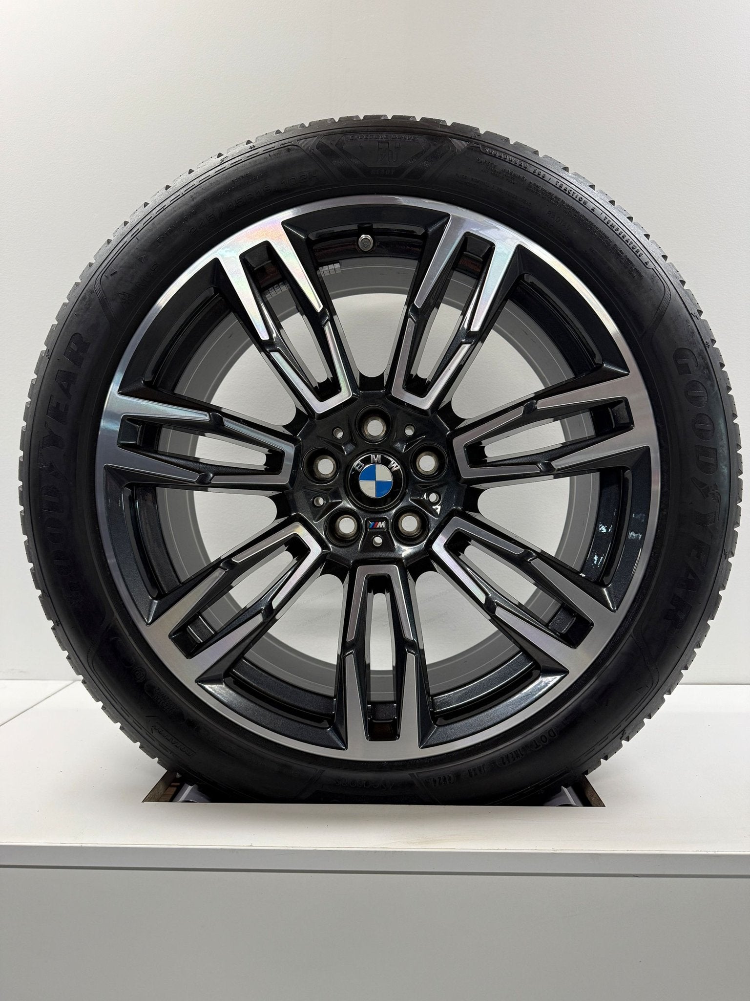 ️️19’’ BWM 5 SERIE I5 5 SERIE G60 G61 VELGEN ALL SEASON BA, Autos : Pièces & Accessoires, Pneus & Jantes, Pneus et Jantes, 245 mm