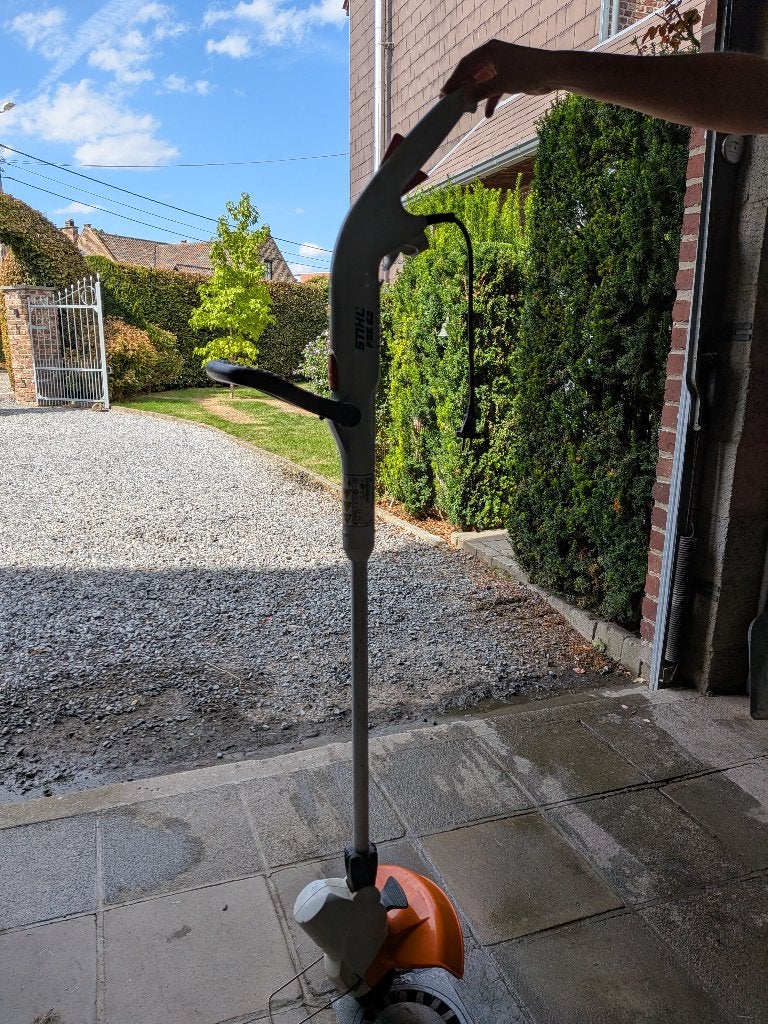 Kantenmaaier grastrimmer Stihl FSE 52, Tuin en Terras, Ophalen, Gebruikt, Accu