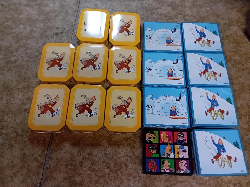 lot de boite tintin a vendre en mains propres, Collections, Personnages de BD, Enlèvement, Tintin, Comme neuf