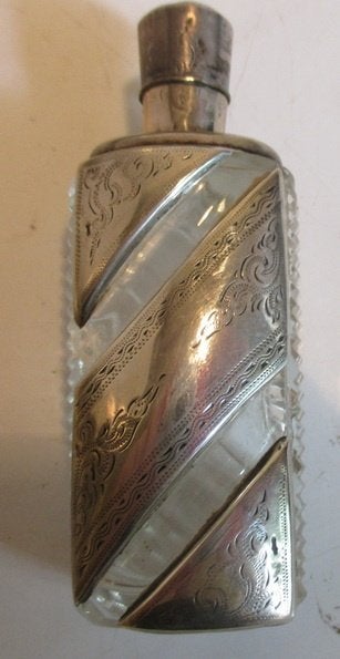 bouteille de parfum antique, bouchon et façade argentés, Envoi