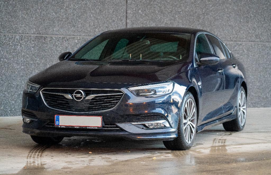 Opel Insignia OpcLine!!!!, Autos, Opel, Euro 6, Boîte manuelle, Noir, 5 portes
